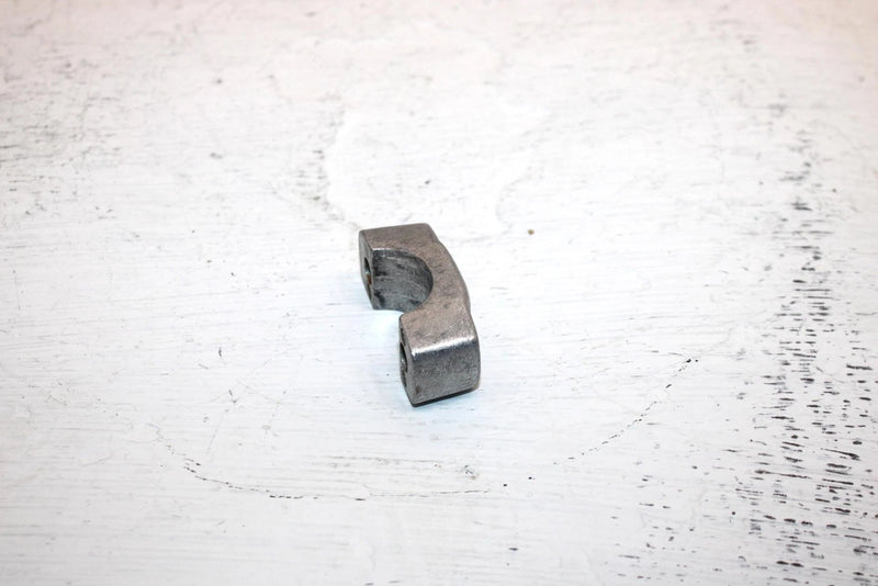 1980 Honda Atc110 Oem Handlebar Clamp 95014-32100 AH73