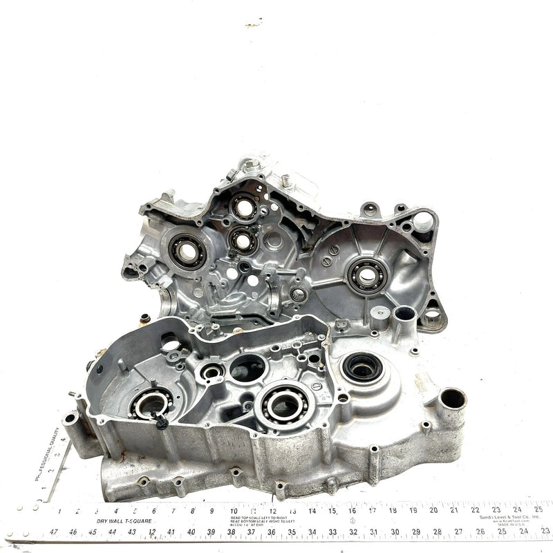91-02 Suzuki King Quad 300 OEM Crankcase 11300-19883 AS34