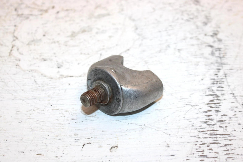 1982 Honda Atc 185a Oem Lower Handlebar Mount Pair 95014-32100 AH63