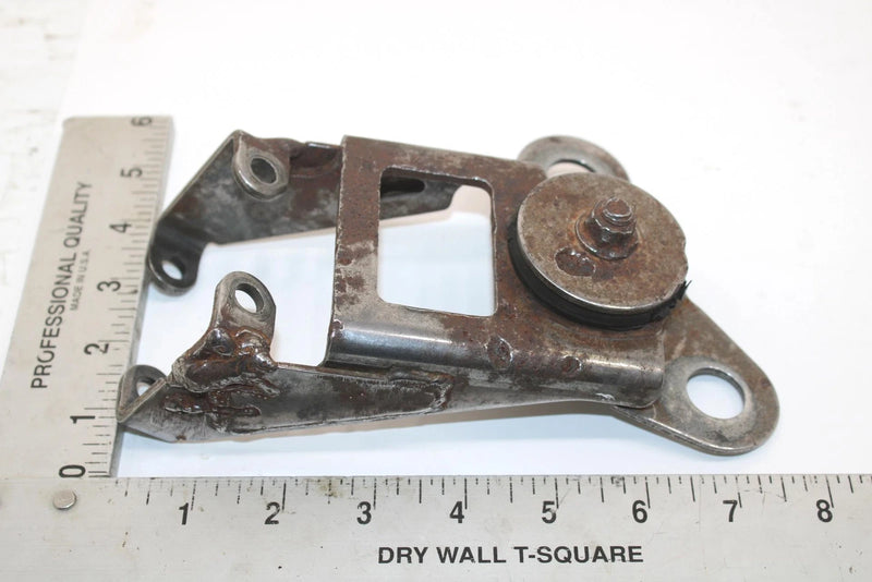 1986 Yamaha Phazer Oem Motor Mount Set 82K-21910-00-00 SY124