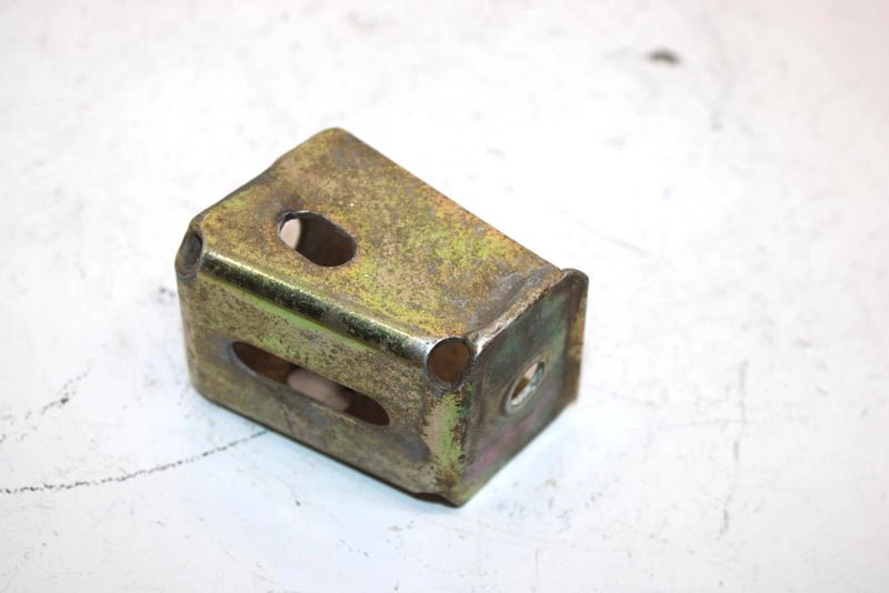07 Polaris Super Sport Oem Exhaust Pipe Mount Bracket 5245498 SP191