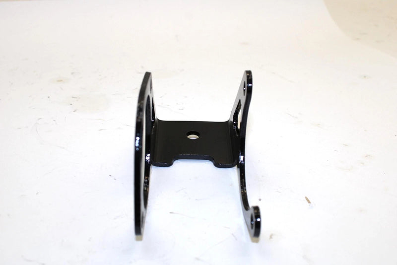 1994 Yamaha Vmax 600 Oem Front Upper Right Motor Mount 8AB-21416-01-00 Q2520