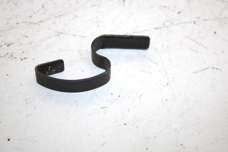 05 Yamaha Rx1 Oem Luggage Box Clip 8FA-2814E-00-00 SY89