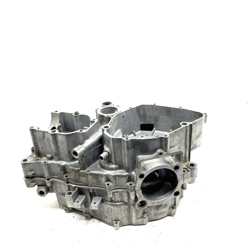1992 Yamaha Big Bear 350 YFM350FW 4x4 OEM Crankcase 1YW-15100-07-00 AY53