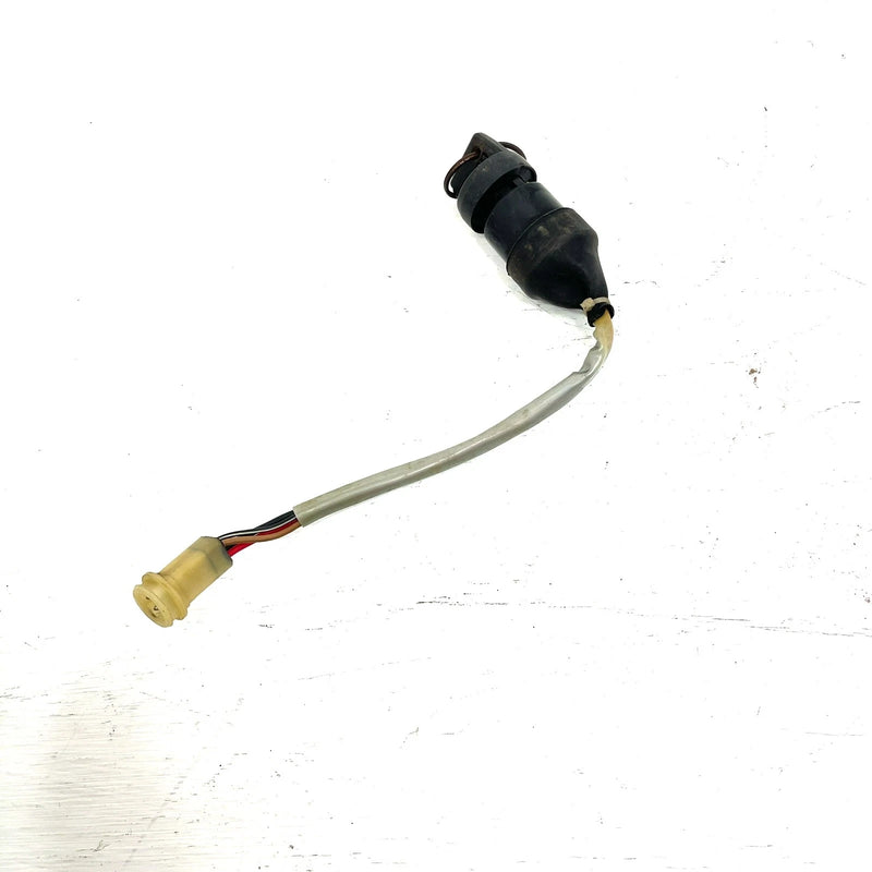 1986 Yamaha Moto 4 OEM Ignition Key Switch 2FJ-82510-09-00 AY66