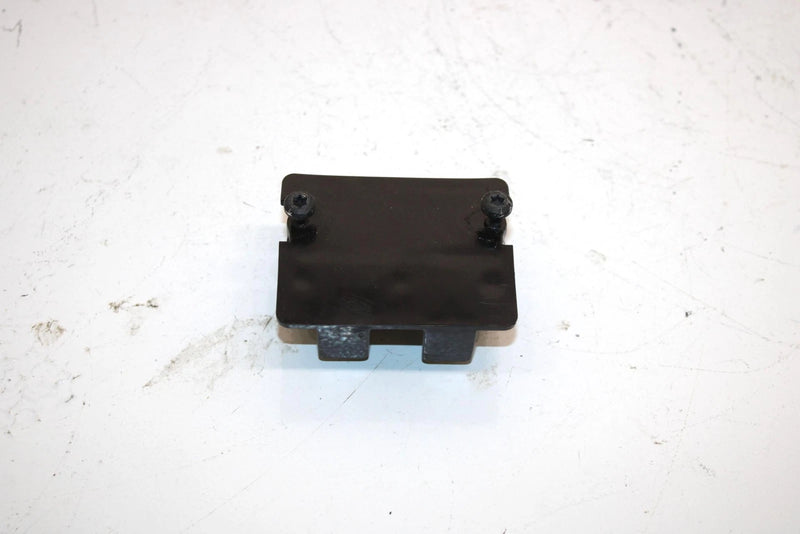 05 Polaris Fusion 900 Oem Spark Plug Holder 5435945 SP204