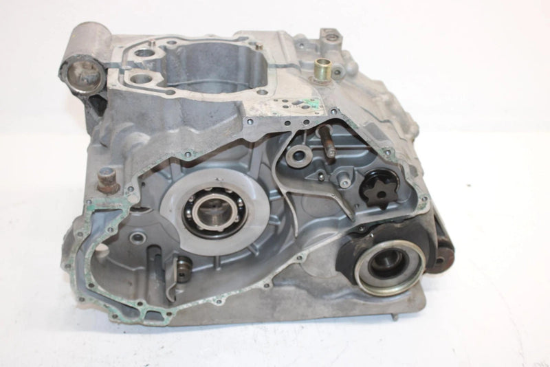 2001 Bombardier Traxter Oem Crankcase 711295881 AB10