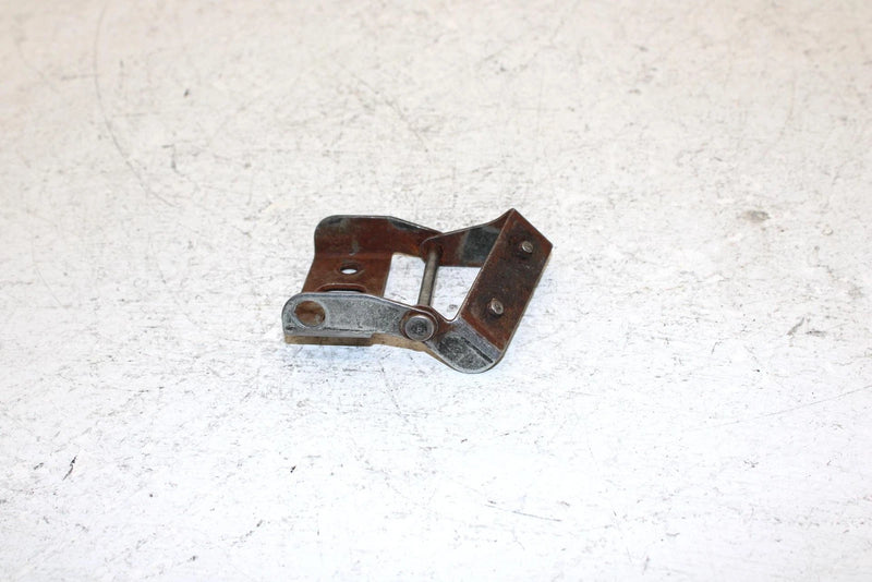 1999 Yamaha Vmax 600 Sx Oem Left Hinge 8CR-77140-00-00 SY5