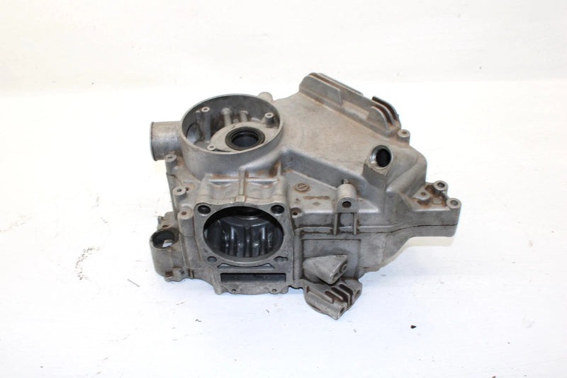 2002 Polaris Magnum 325 Oem Crankcase 3087124 AP185
