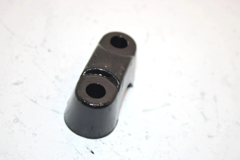 87 Kawasaki Bayou 185 Klf185a Oem Handlebar Holder (Painted) 46012-008 AK13