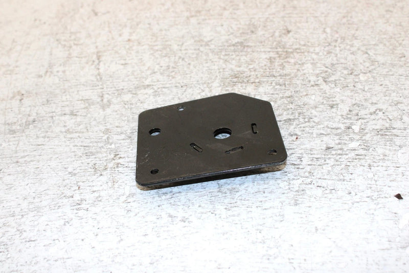 2000 Polaris Classic Touring Oem Right Front Suspension Mount 1012270-067 Q5258