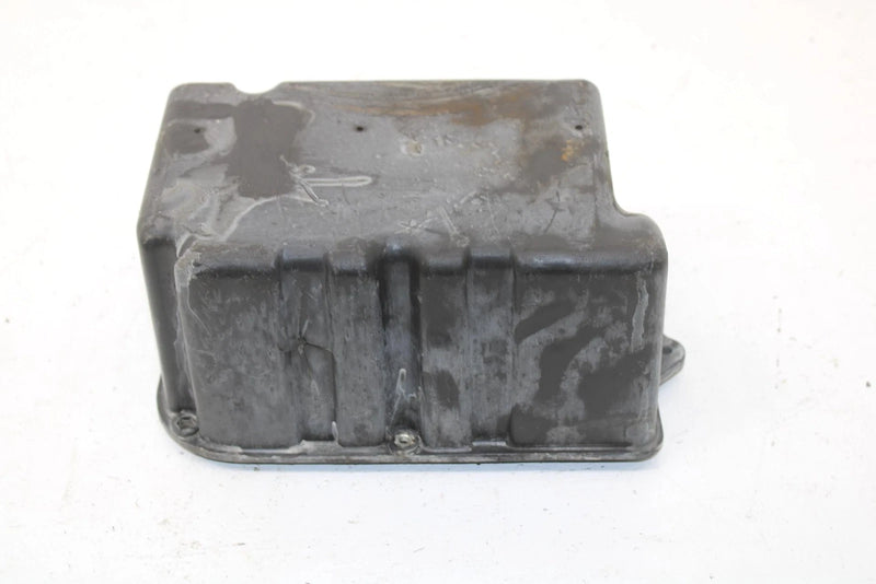 1988 Yamaha Srv Oem Lower Air Box Half 8K4-14441-01-00 SY62
