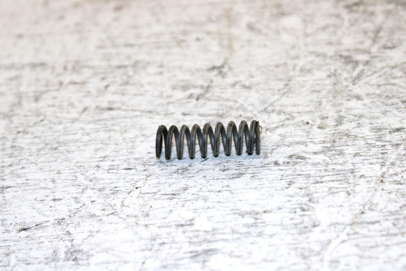 2004 Polaris Sportsman 500 Oem Shift Spring 3233830 AP18