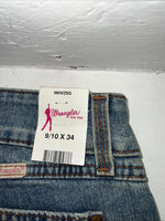 New Women’s Wrangler Light Wash Low Rise Denim Jeans. 9/10x34 N-7