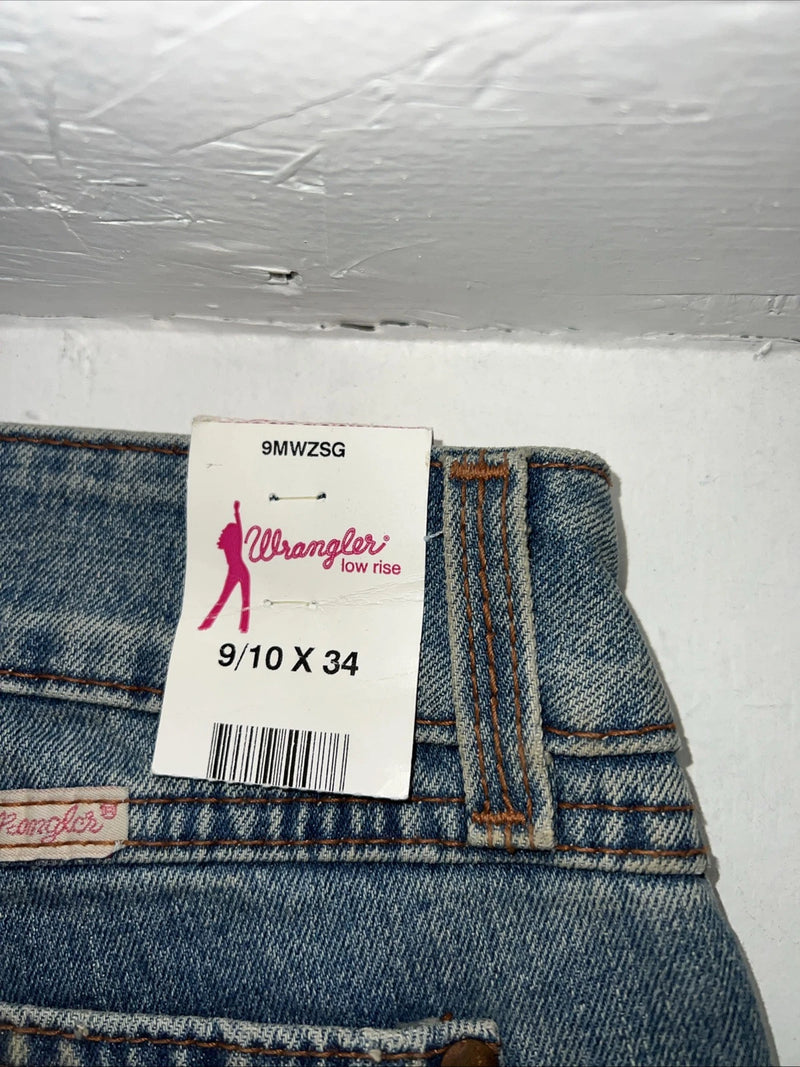 New Women’s Wrangler Light Wash Low Rise Denim Jeans. 9/10x34 N-7