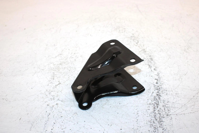 1982 Honda Atc110 Oem Engine Hanger 50121-943-000 50121-943-680 AH65