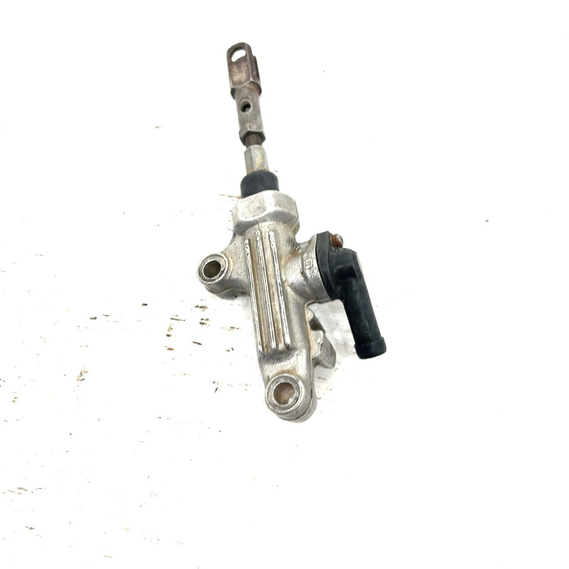 2000 Yamaha Warrior 350 OEM Rear Brake Master Cylinder 3GD-2583V-00-00 AY67