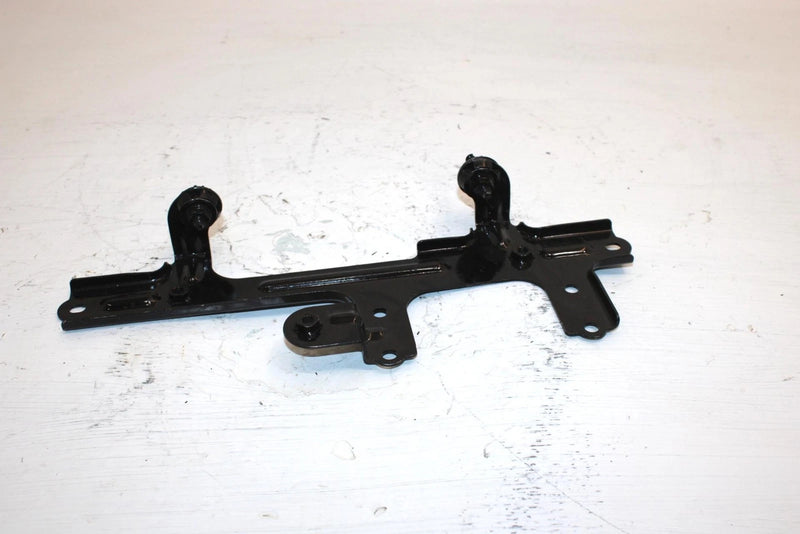 2009 Suzuki Lt-a400f Oem Rear Headlight Bracket 35720-27H00 AS26