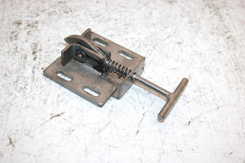 1992 Yamaha Waverunner Lx 650 Oem Seat Latch EU0-63850-00-00 JY22