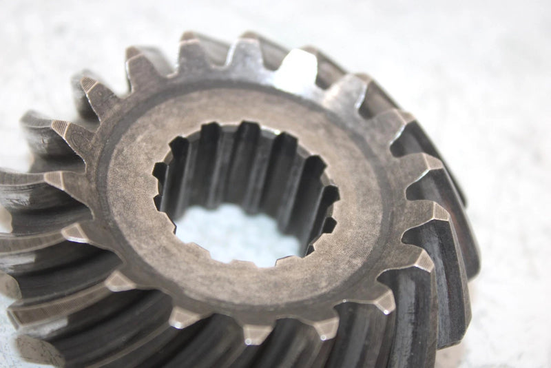 86 Yamaha  Moto 4 Oem Middle Bevel Gear 18T 59V-Y1754-00-00 AY39