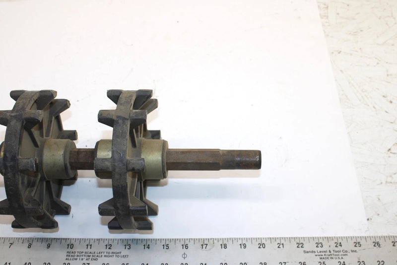 95 Polaris Xcr 600 Oem Drive Cog Axle 1590252 SP167