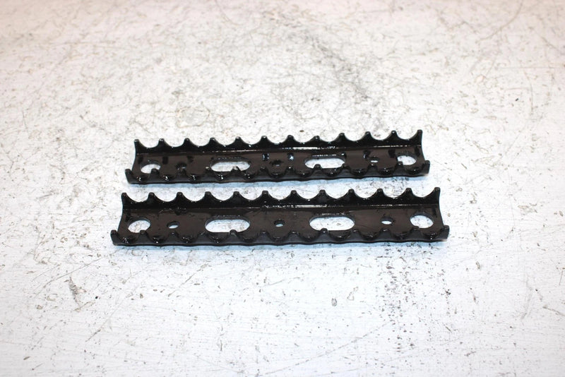 2003 Polaris Trial Blazer Oem Footrest Cleat Set 5242525-067 AP156