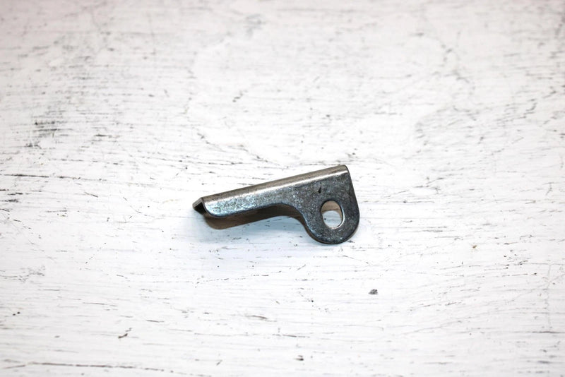 2002 Ski-doo Mxz 500 Oem Hood Hinge Center Plate 517302045 SS16