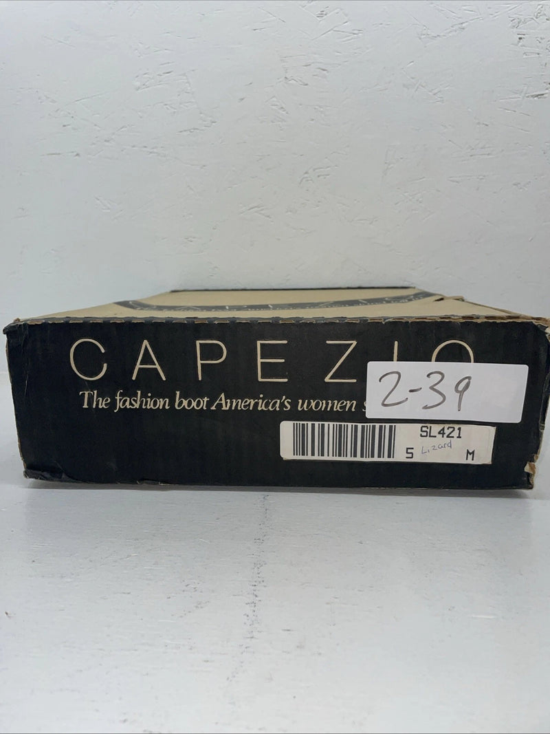 New Women’s Gray Snake Skin Capezio Cowboy Boots. L 421 5 M. 2-39