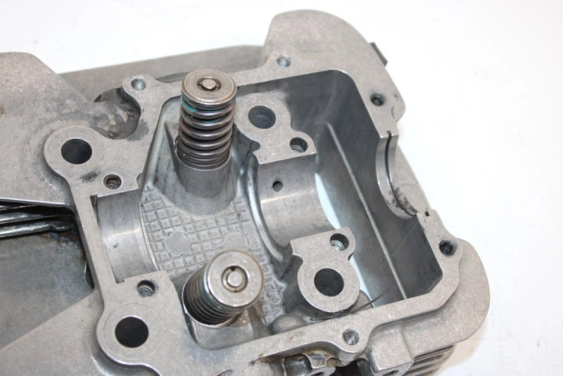 00 Polaris Trail Boss 325 Oem Cylinder Head (With Valves) 3086796 AP37