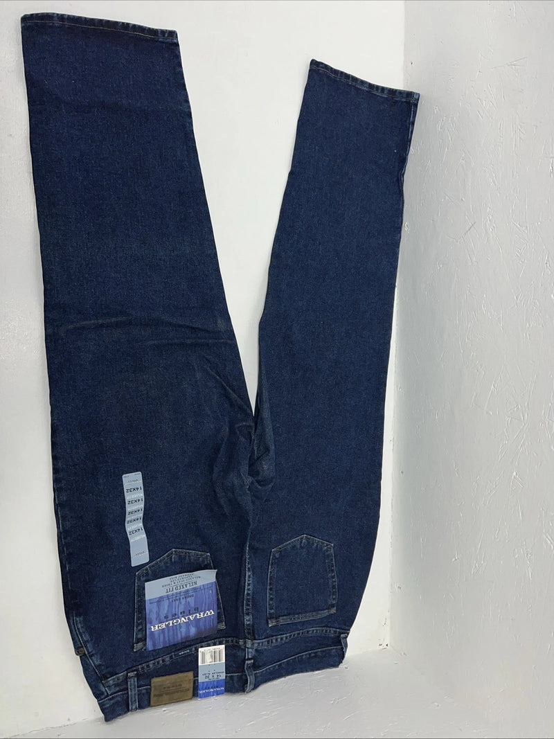 New Men’s Wrangler Blues Dress Easy Relaxed Fit Denim Jeans. 14x32 L-11
