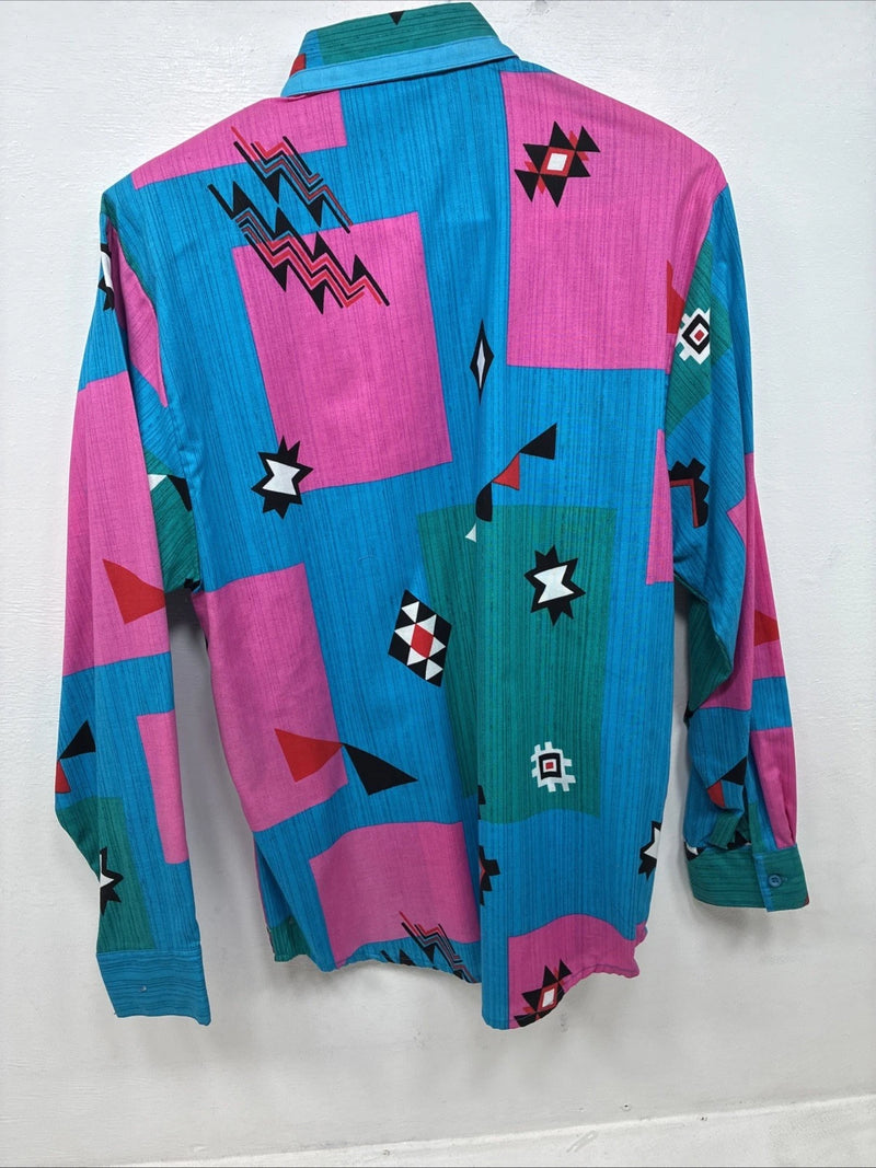 New Women’s Wrangler Multicolor Design Long Sleeve Button Up Medium MM-119