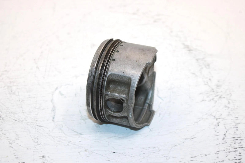 1999 Yamaha  Bear Tracker 2wd Oem 71mm Piston 4BD-11631-00-Y0 AY50