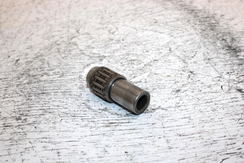 1995 Yamaha Vmax 600 Oem Wrist Pin W/Bearing 8CA-11633-00-00 Q5211