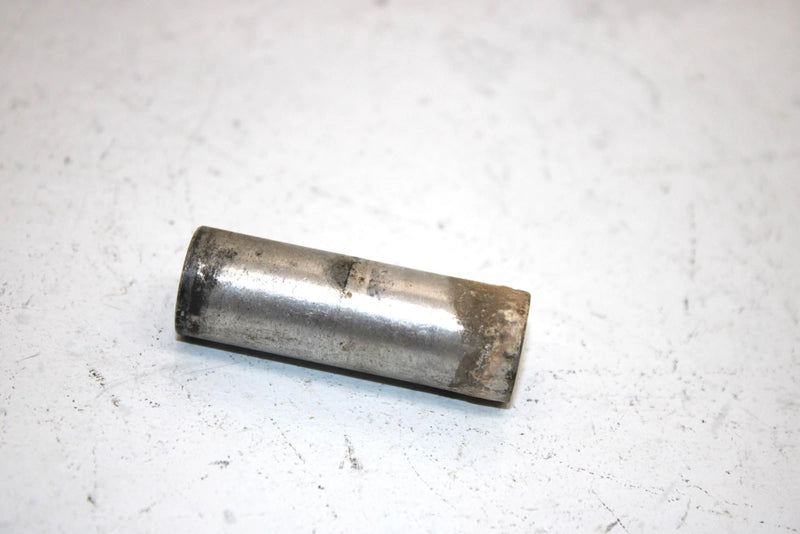 03 Bombardier Quest 650 Oem Steering Post Bushing Dowel 506150500 AB1.1