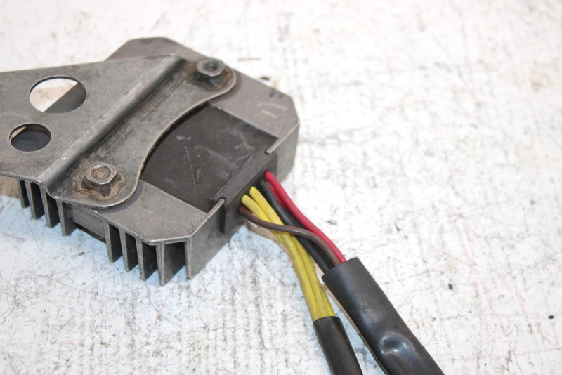 00 Kawasaki Bayou 300 4x4 Oem Voltage Regulator 21066-1112 21066-0047 AK20