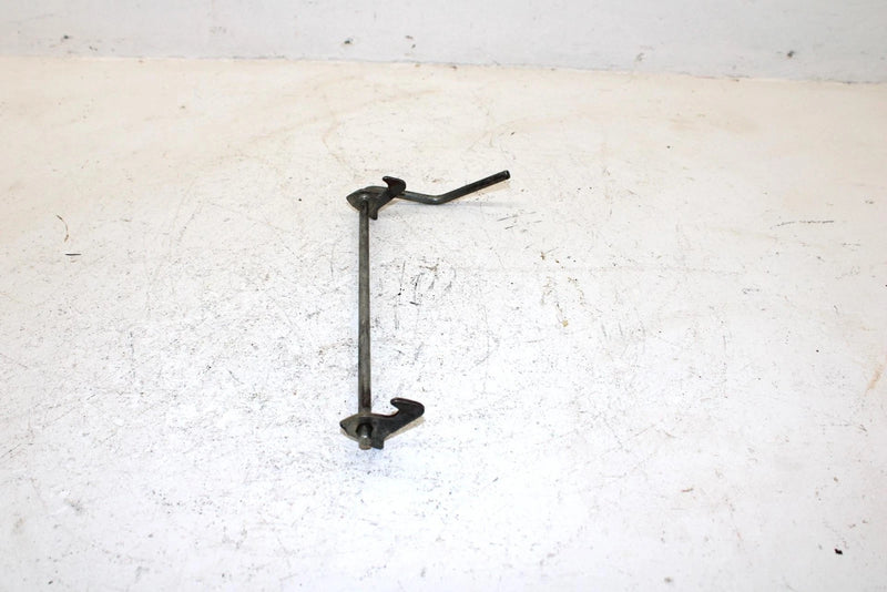 1984 Yamaha  Ytm 200 L Oem Seat Lever 21V-24776-00-00 AY48