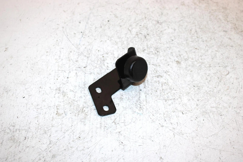 1998 Polaris Magnum 425 4x4 Oem Muffler Bracket 5242081-067 AP97