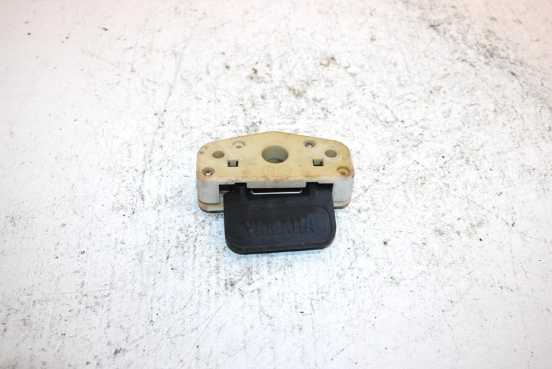 1997 Yamaha 1100 Triple Waveventure Oem Seat Latch GJ3-63850-01-00 JY24