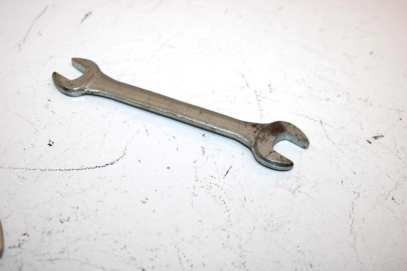 07 Yamaha Venture Oem Tool Kit 8ES-28100-00-00 SY23