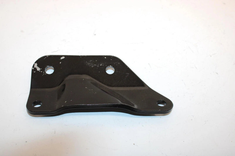 92 Yamaha Ovation Le Oem Engine Bracket 3 85L-21429-00-00 SYS
