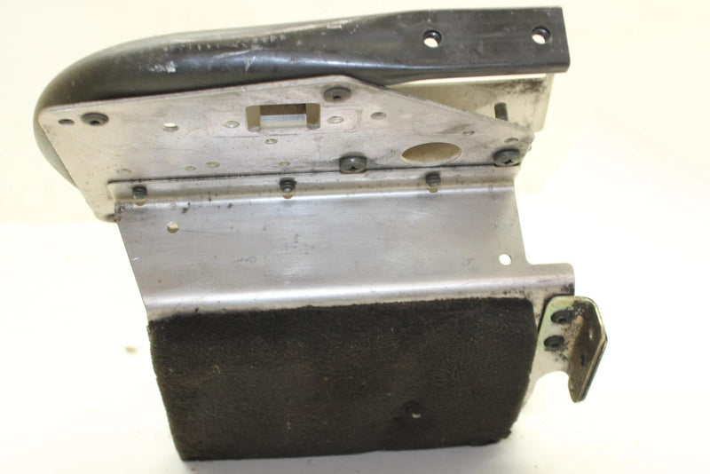 2002 Yamaha Sx Viper Oem Right Foot Rest Foot Well 8EK-21970-09-00 SY94