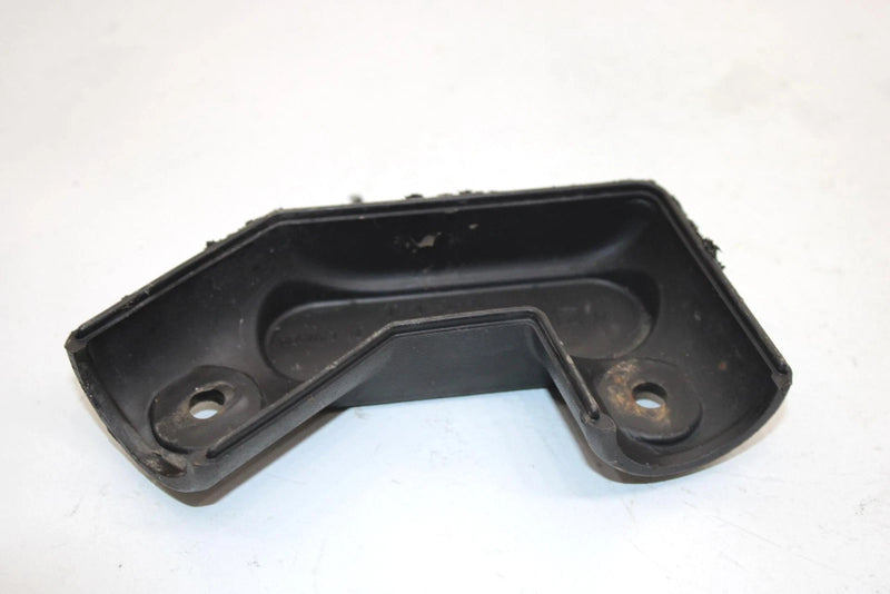 06 Can-am Outlander 400 Oem Bumper Corner Cap 705001042 AB0