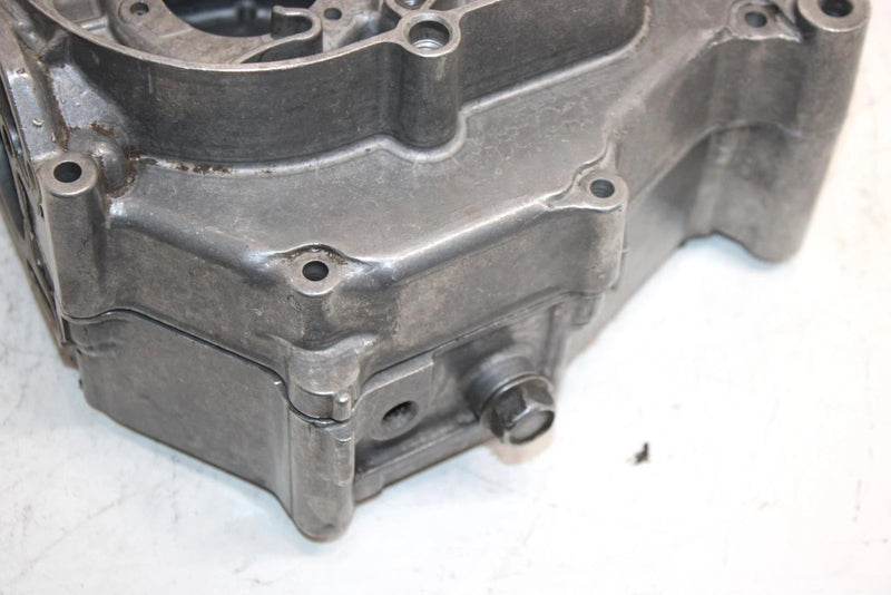 1987 Yamaha  Badger Yfm80t Oem Crankcase 2FJ-15100-00-00 AY9