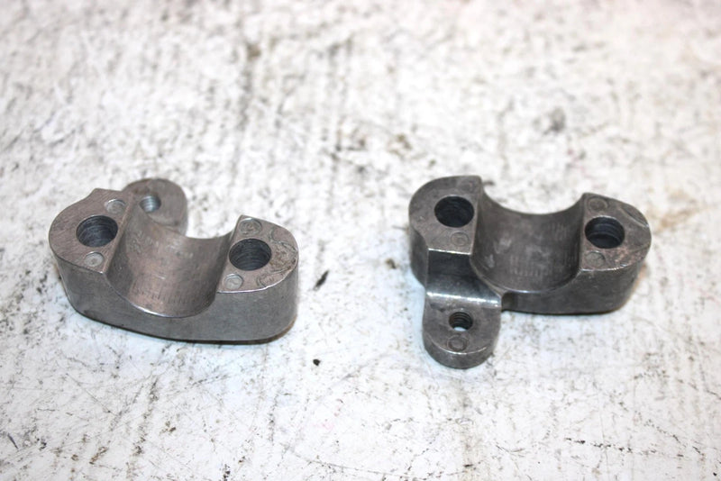 1998 HondaForemanFourtraxOemHandlebarsUpper Handle Holder Set 53121-HC3-000 AH35