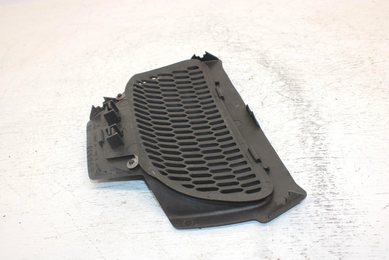 2002 Ski-doo Mxz 700 Oem Center Hood Vent Grille 517302026 SS20