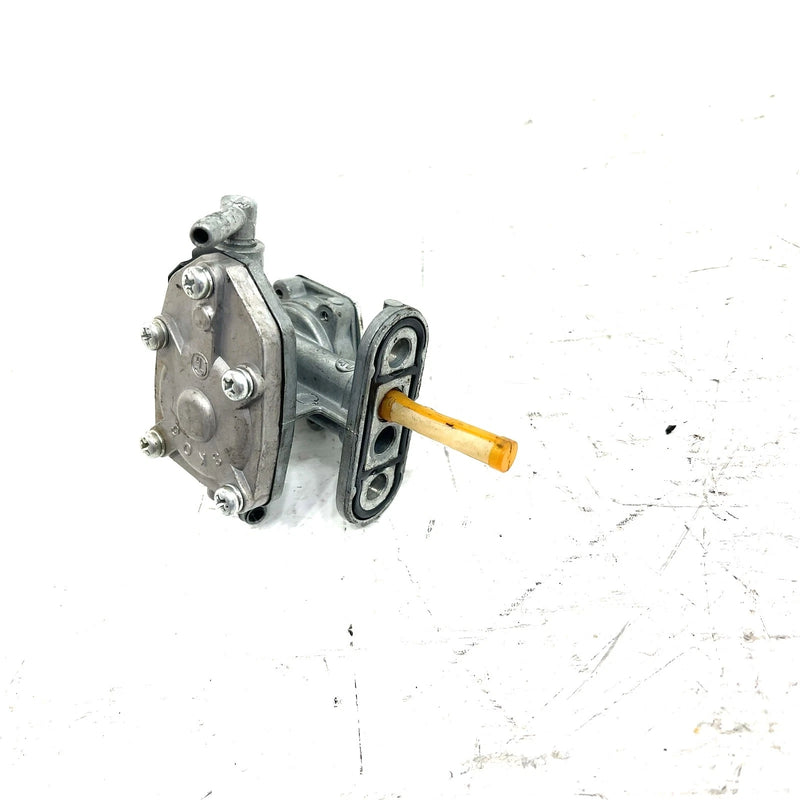 2000 Suzuki King Quad 300 LTF300F 4x4 OEM Fuel Petcock 44300-19B23 AS34
