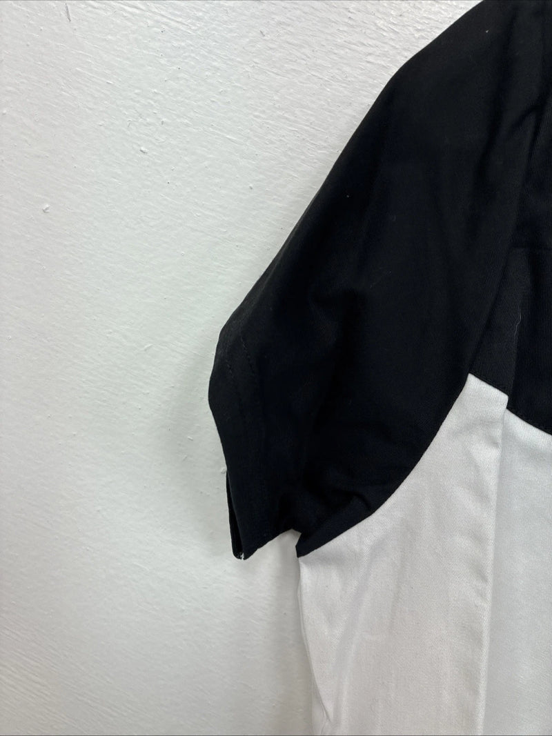 New Women’s Cumberland Black White Short Sleeve Button Up Medium YY-81