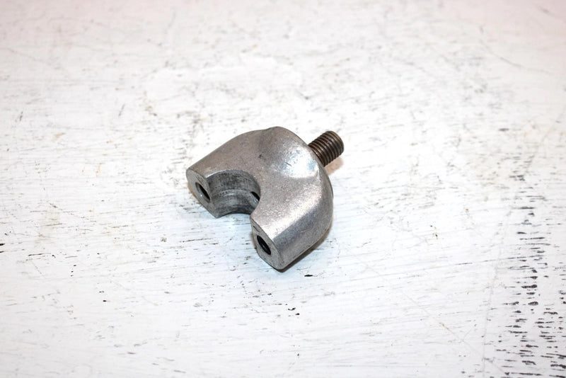 1983 Honda Atc 110 A Oem Lower Handlebar Mount Pair 53130-HB9-000 AHS