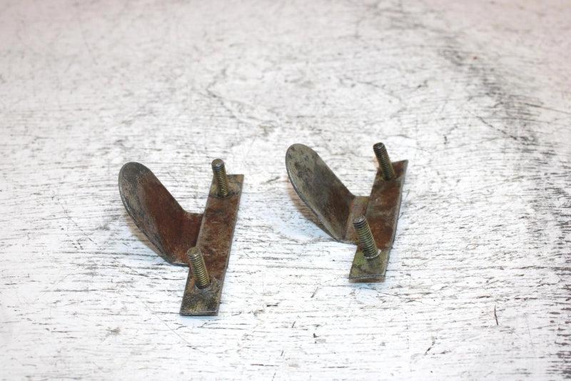 2002 Ski-doo Mxz 700 Oem Hood Guide Pair 502006500 SS20