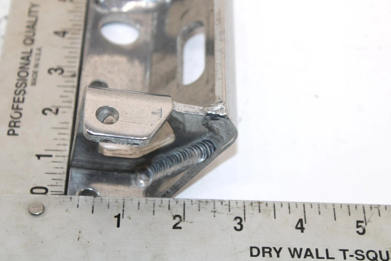 1985 Yamaha Vmax Oem Engine Mount Bracket 8M6-21411-00-00 SY125